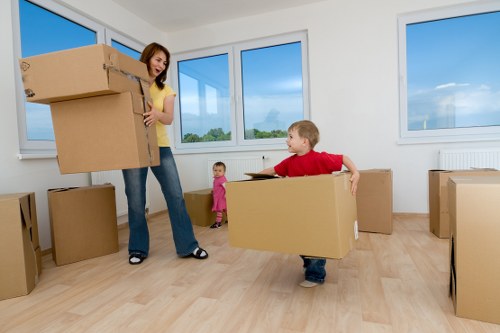 Packing boxes and furniture for short-term storage in Bellingham